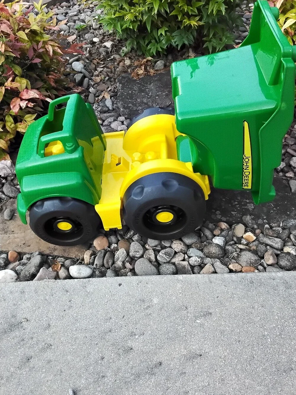 John Deere Green and Yellow Mega Block Large Toy Dump Truck